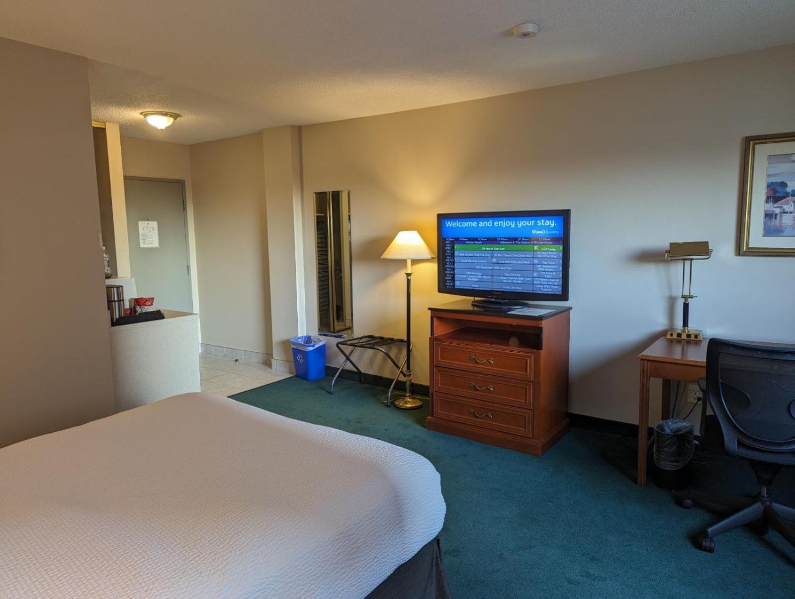 Nomad Hotel & Suites Fort Mcmurray Exteriör bild