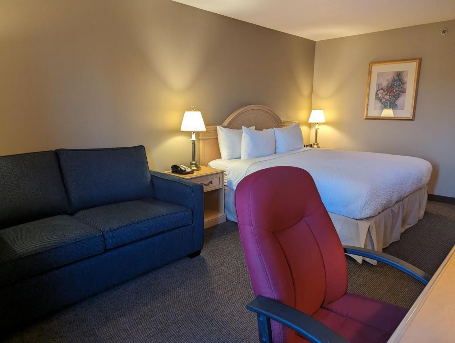 Nomad Hotel & Suites Fort Mcmurray Exteriör bild