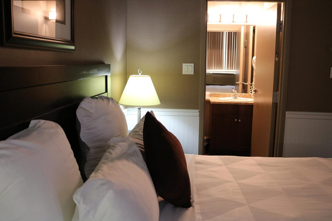 Nomad Hotel & Suites Fort Mcmurray Exteriör bild